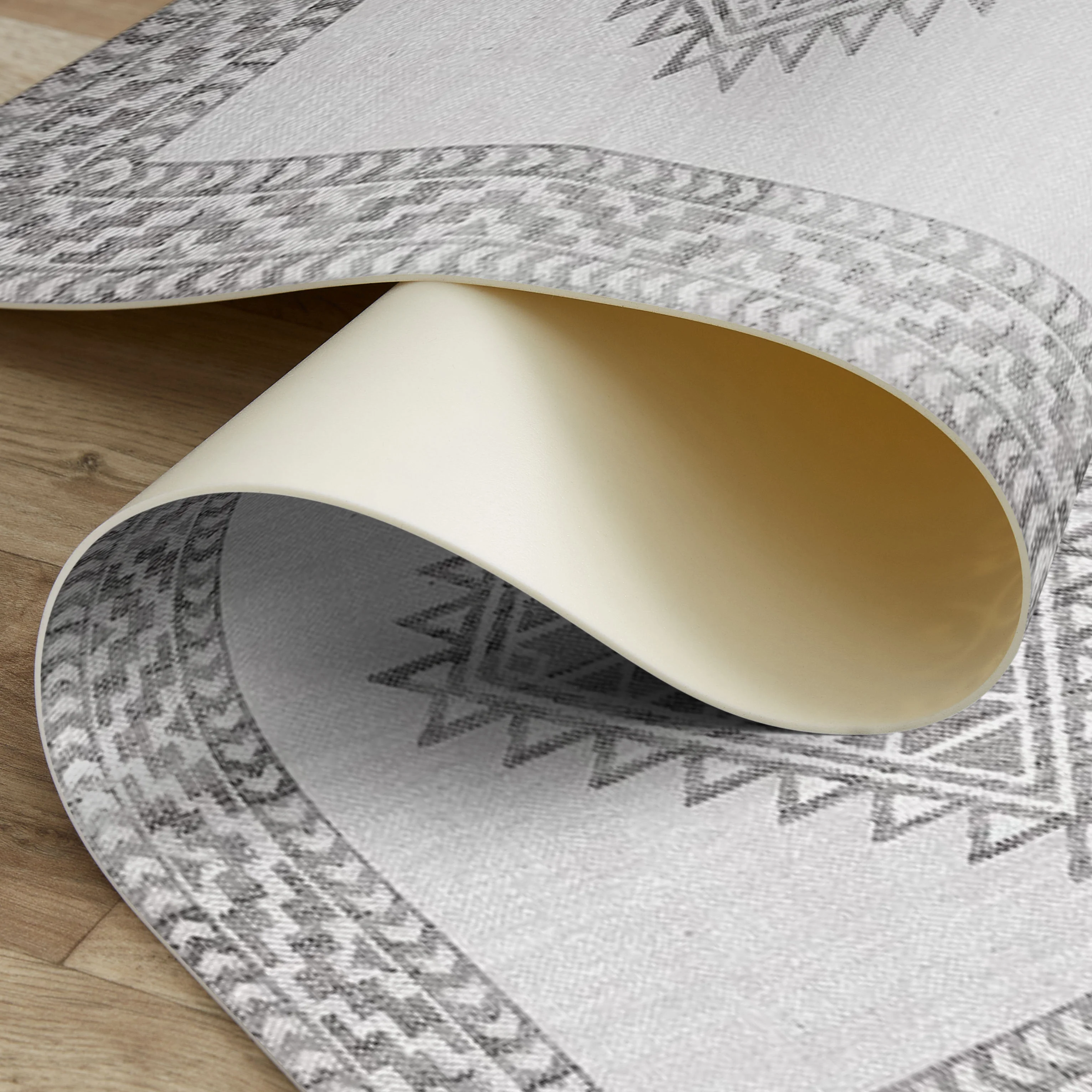 Safa Vinyl Mat - Image 7